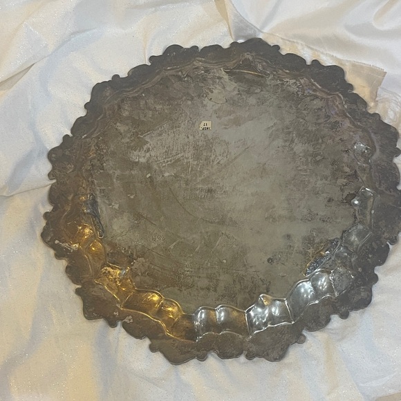 Elegant Silver Plated Serving Tray - Picture 2 of 5